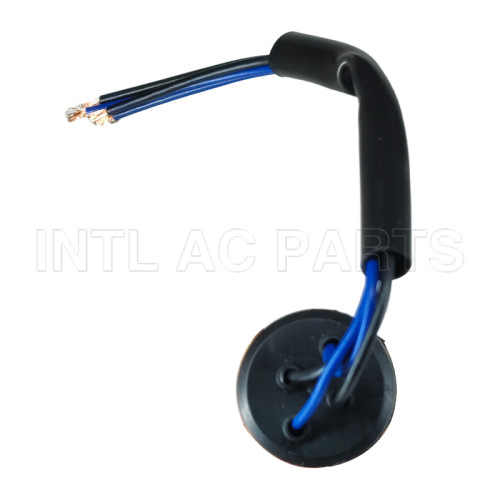 7/16" 20 UNF - 2B HP：22.7 BAR ON HP：28.5 BAR OFF MP：15.5 BAR ON MP：11.5 BAR OFF LP：2.6 BAR ON LP：2.5 BAR OFF Auto air conditioning A/C Pressure Switch pressure Sensor