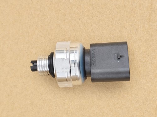 Original (OE) A/C Air Conditioner Sensor Pressure Switch For Tesla Model 3 158161000A