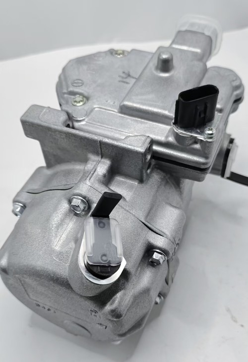 ES14C New AC Electric Compressor for TOYOTA Corolla Axio 2015 042200-1550 042200-1090 88370-12010 88370-12011 88370-12060