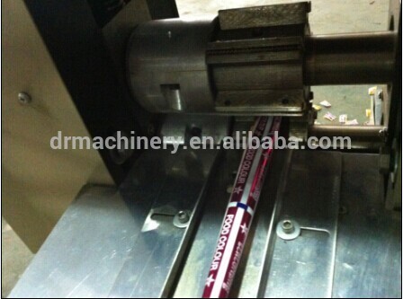 Candy packing machine