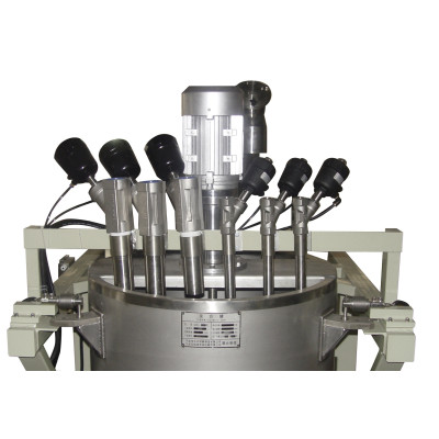 Automatic weighing and dissolving system