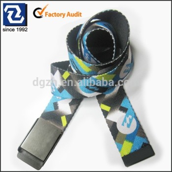 Individuelles logo polyester mode gürtel mit logo-gravur gürtelschnalle