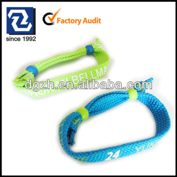 popurler wrisbands stoff