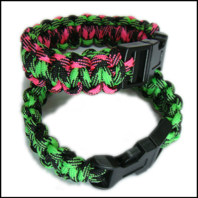 Fashion design hand knitting bracelets for promotional