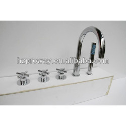 Latón caño de bañera de piezas de baño grifo