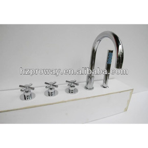 Latón caño de bañera de piezas de baño grifo