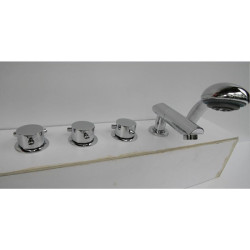 Caño de latón fría / caliente de agua mezclador de la bañera ducha de mano para piscina de hidromasaje de hidromasaje