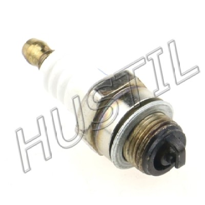 High quality gasoline Chainsaw 2500 spark plug