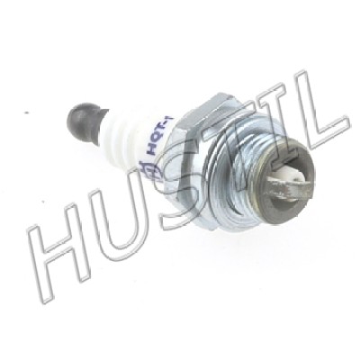 High quality gasoline Chainsaw  H445/450 spark plug