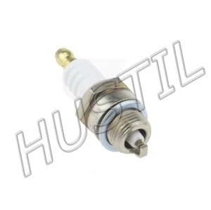High quality gasoline Chainsaw   H281/288 spark plug