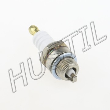 High quality gasoline Chainsaw  H365/372 spark plug
