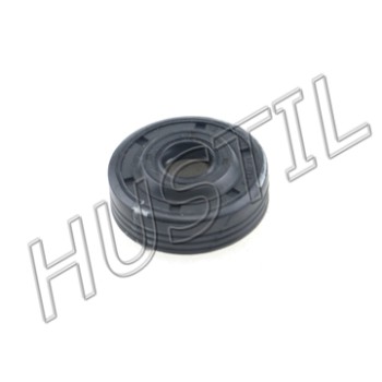 High quality gasoline Chainsaw  H137/142 oil seal
