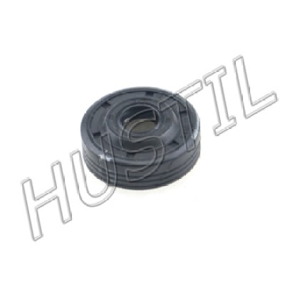 High quality gasoline Chainsaw  H137/142 oil seal
