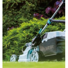 Battery-Powered Lawn Mower Brings Eco-Friendly Garden Maintenance to a New Level