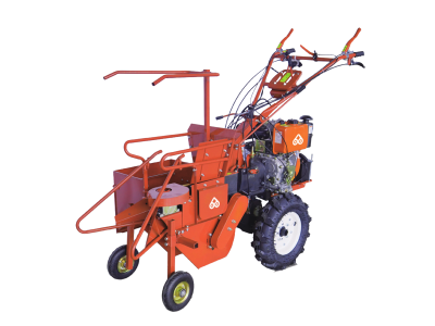 Corn harvester: a powerful boost from agricultural technology