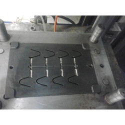 HIPS Plastic Cover Spring Injection Mould 8 cavities