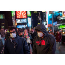 The United States and the United Kingdom call for the wearing of masks. In the future, masks are still in short supply. Suntech owns mask equipment and materials