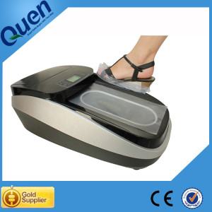 Sanitary shoe cover machine for food factory