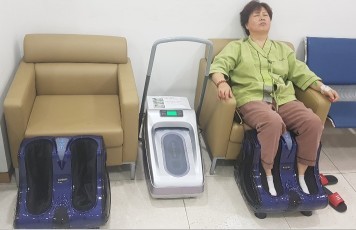 Quen Intelligent Shoe Cover Dispenser is being used in Korea Association of  Health Promotion