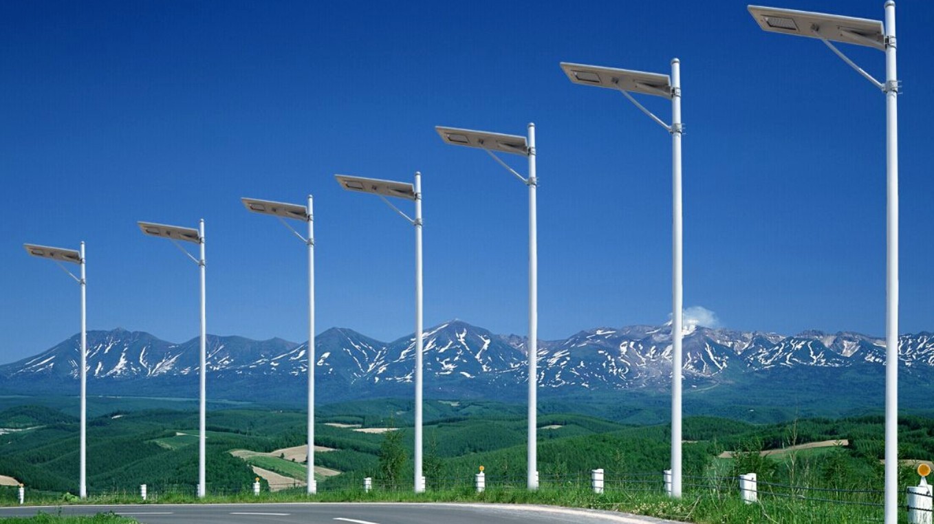 Solar street lighting