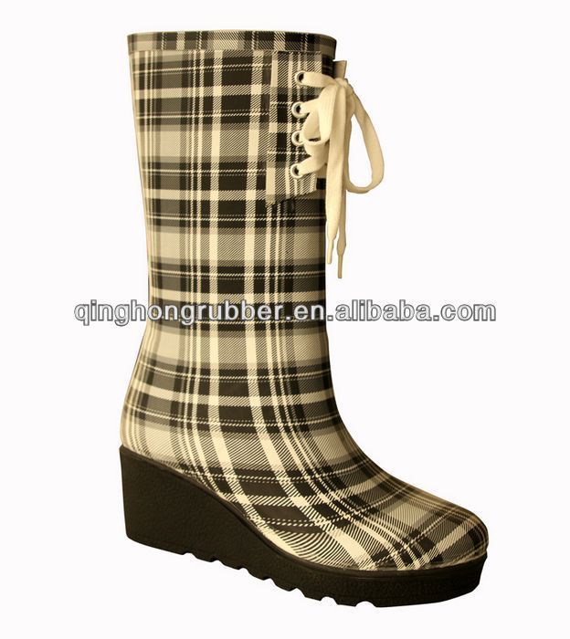 2013 New design eva half boot / fashion women rubber boots with belt