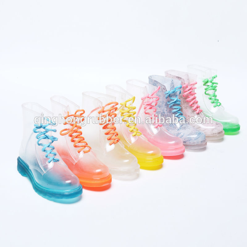 China Promotional Gift Girls Transparent Galoshes Boots/Galoshes Overshoes