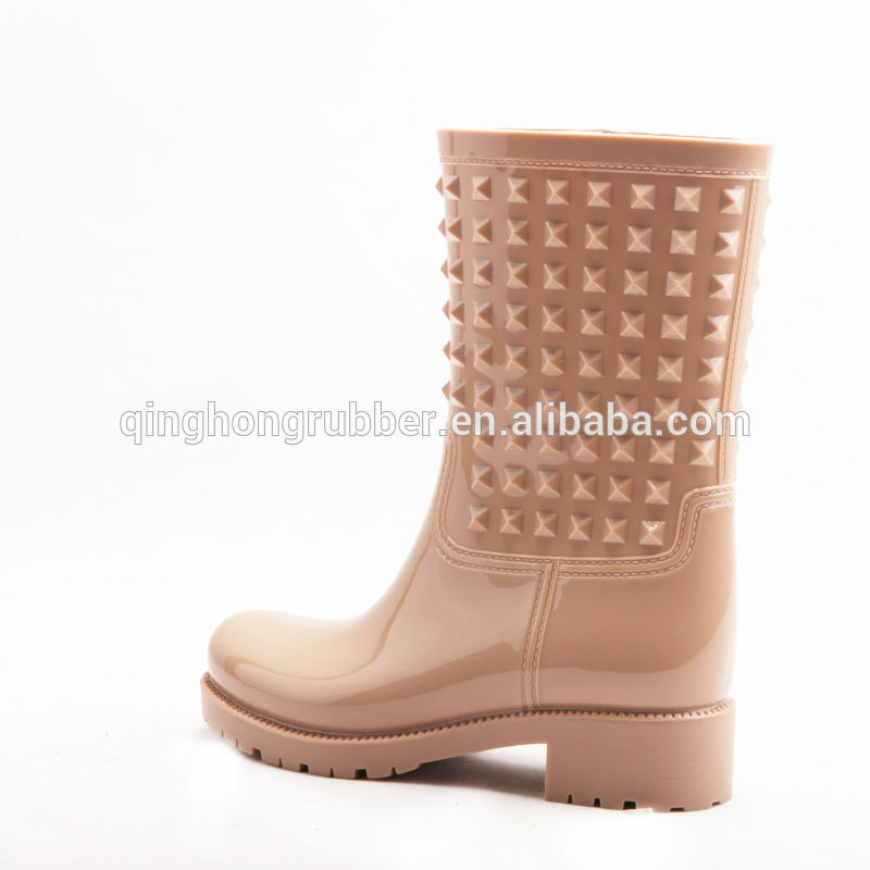2014 latest design women pvc rivet rain boots
