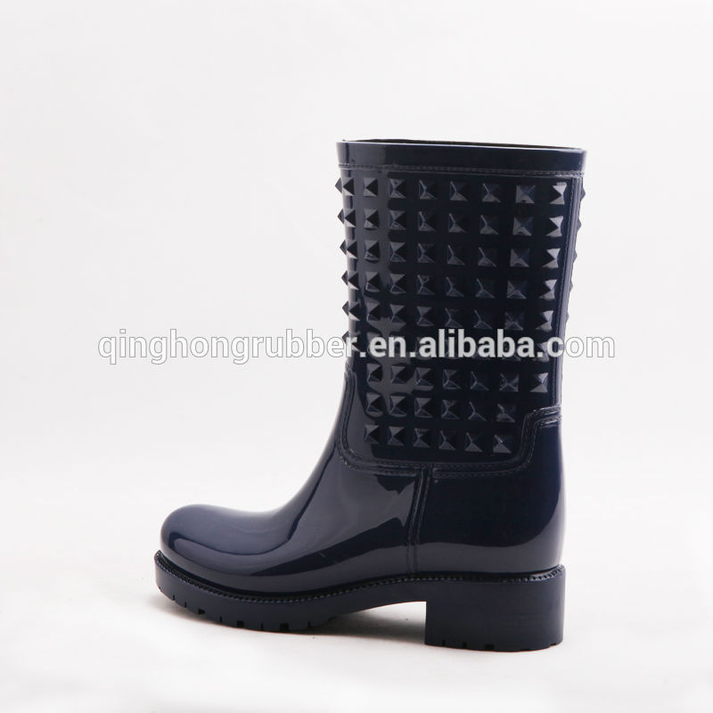 2014 latest design women pvc rivet rain boots