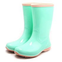 middle tube woman rain boots from manufacture