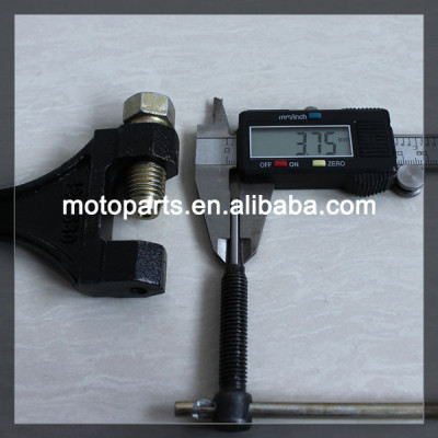 Bicycle chain dismantling tool
