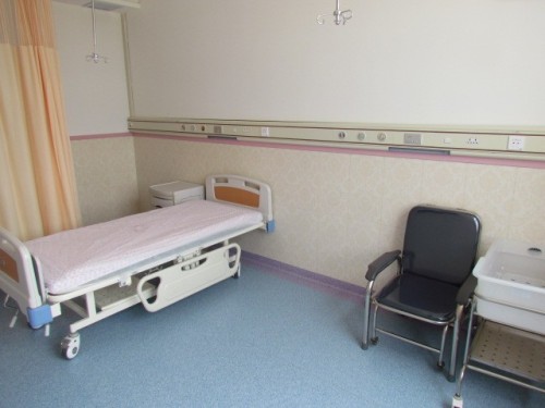 Vente chaude hôpital PVC éponge plancher revêtements intérieure rouleau 72 " 79 "