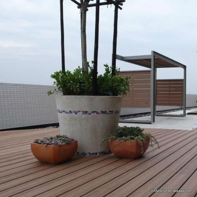 Wpc decking jardim