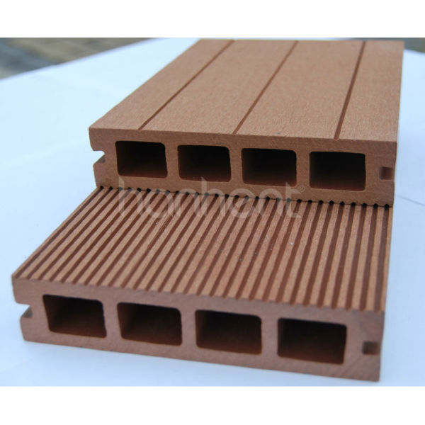 Wood Plastic Composite ( WPC ) decks chão