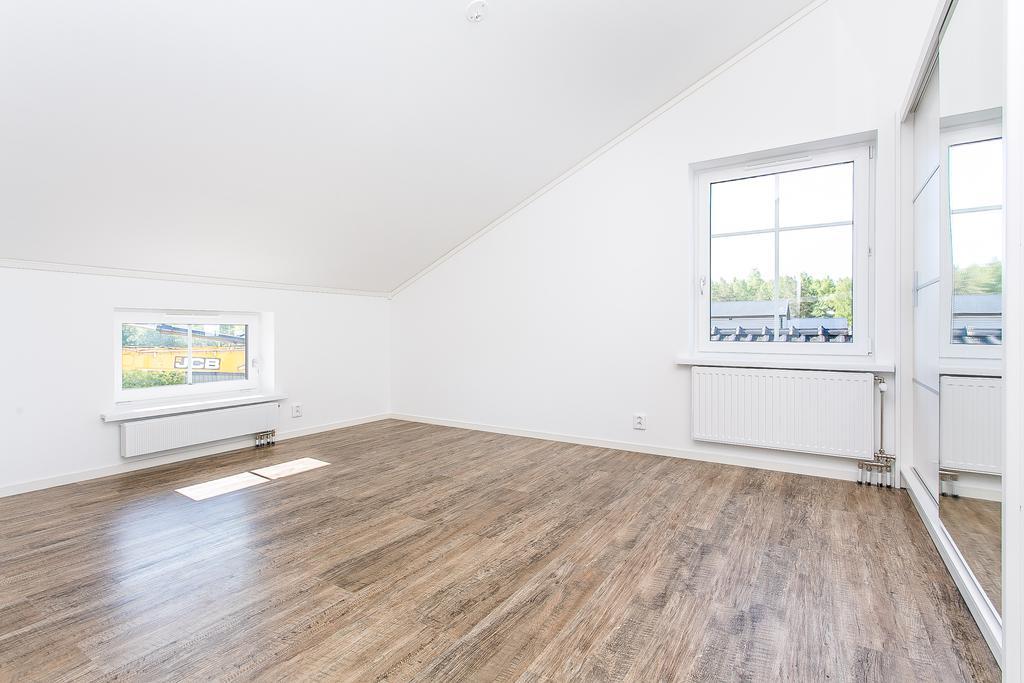 Customer Feedback--Living Room