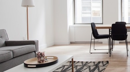 Through the material and color to give residential quiet bright quality