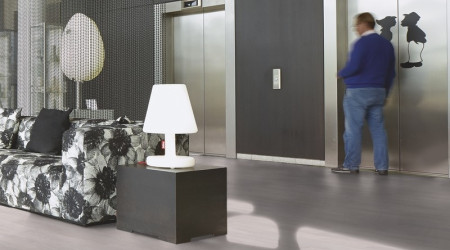 Indoor flower arrangement, feel the flowers bring a better life!