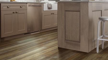 Flooring America/Flooring Canada receives Communicator award