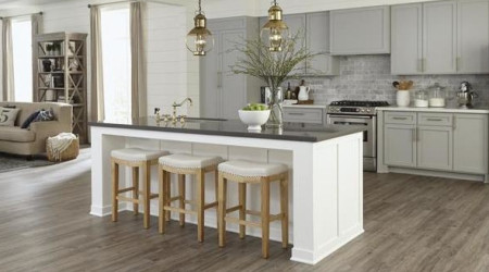 Flooring Projects: Deciding Between DIY and Professional