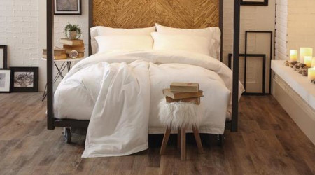 Here Comes the New Colors about Vinyl Flooring with Wood Looking