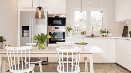 Some Friends in the Same Business Visit our Company