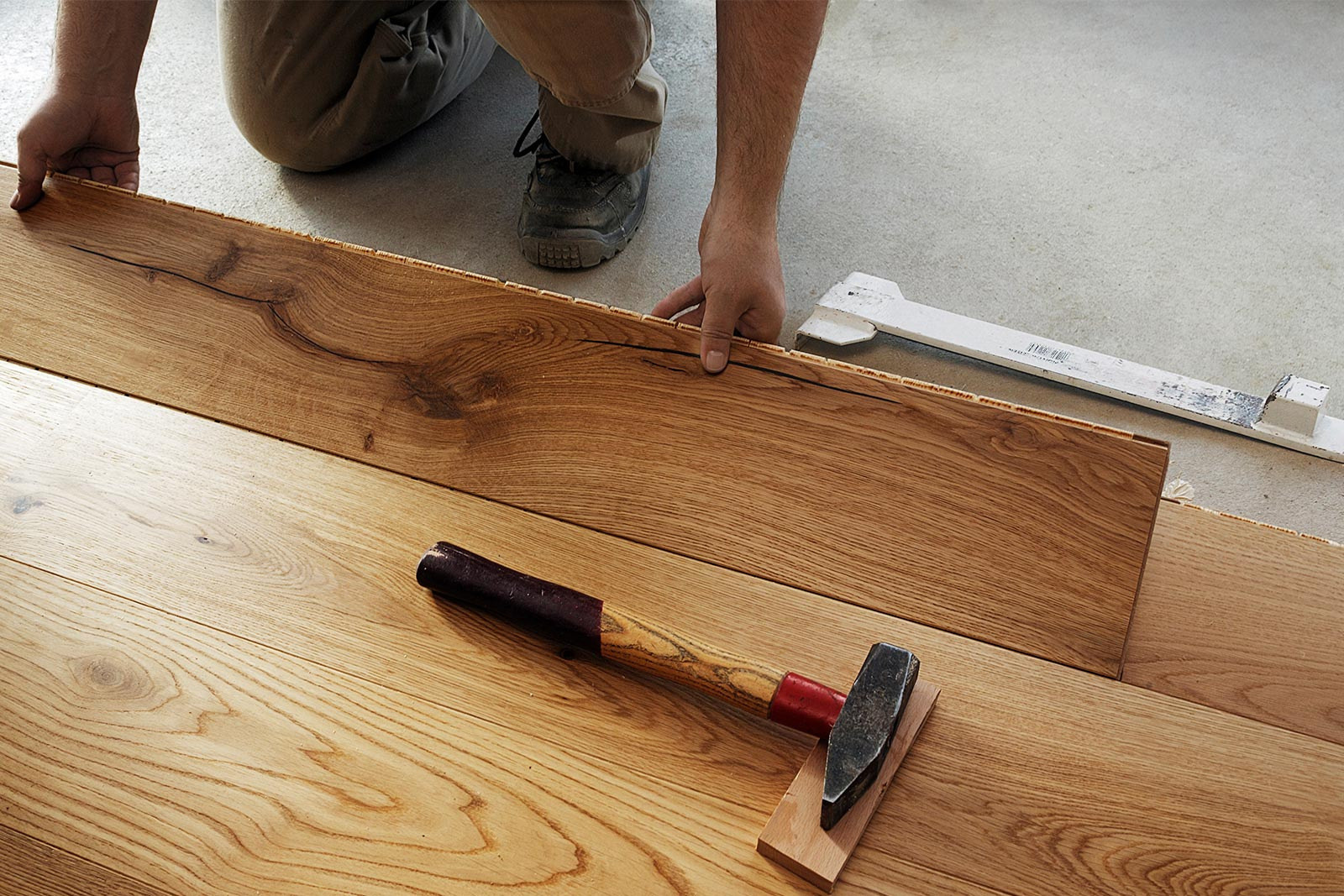 Install Laminate flooring