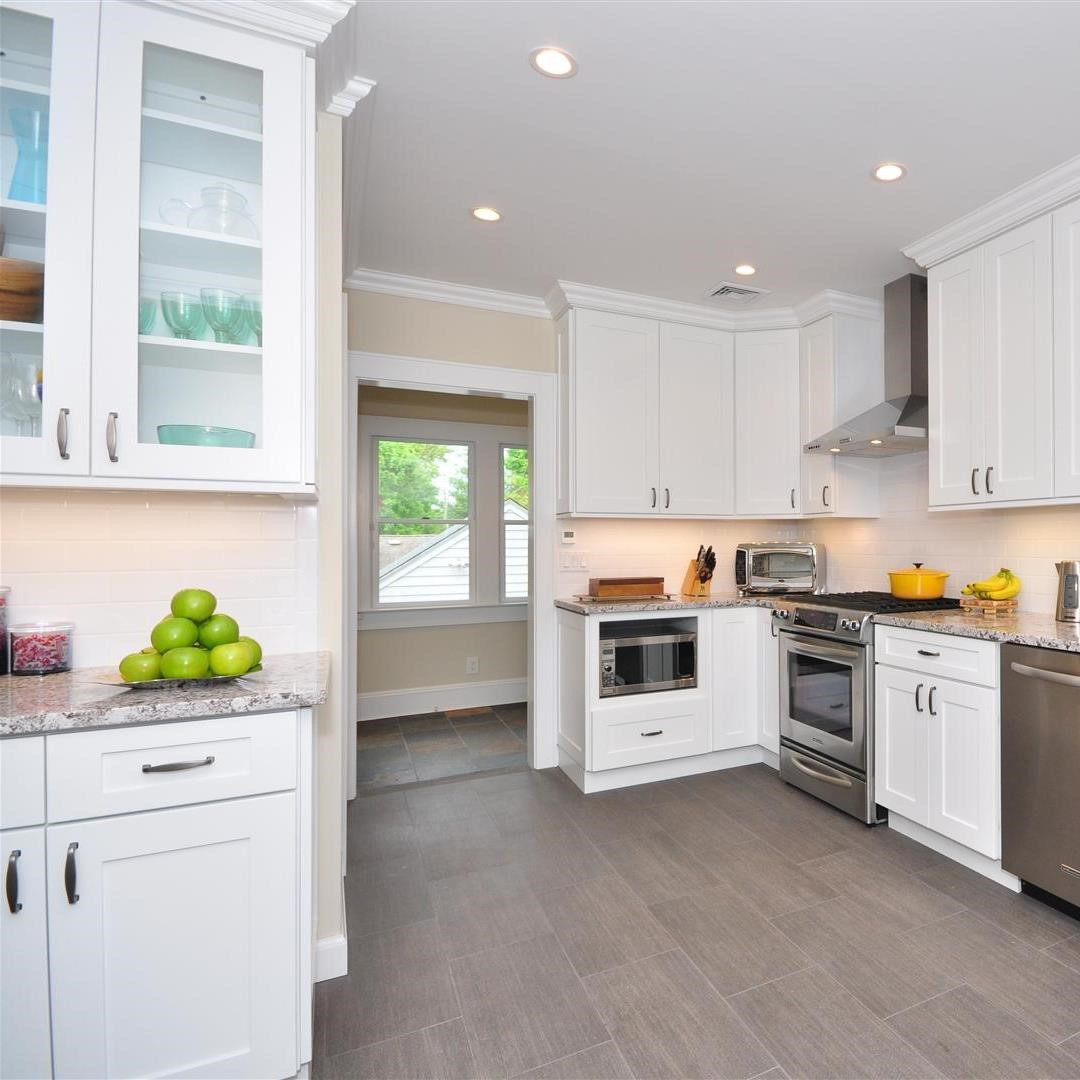 kitchen vinyl plank flooring