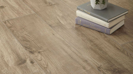 Vinyl Flooring vs. Laminate Flooring ▏What's the Better?