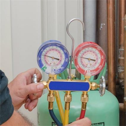 How to Determine Whether the Refrigerant Charge is Appropriate?