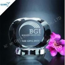 China Customized Clear Crystal Awards Trophies