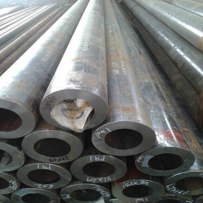 round API AISI 4130 alloy steel pipe for building construction