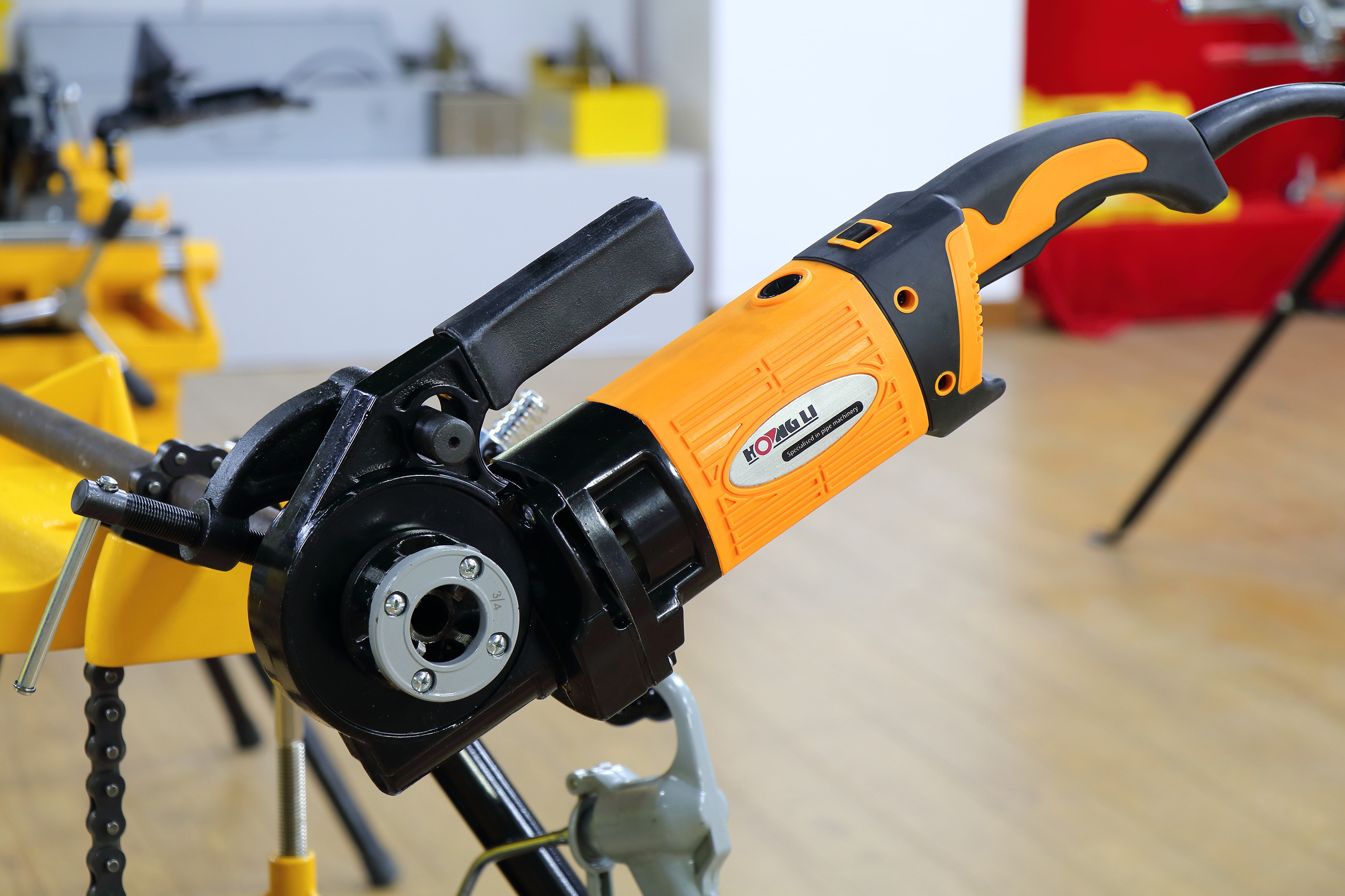 SQ30 portable pipe threader