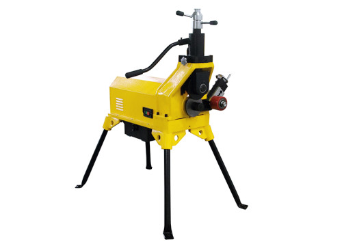 Hydraulic Electric Pipe Grooving Machine Capacity: 1