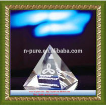 hot sell gifts custom crystal paperweights pyramid