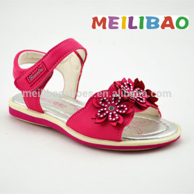 Girl flat shoes with fashion design